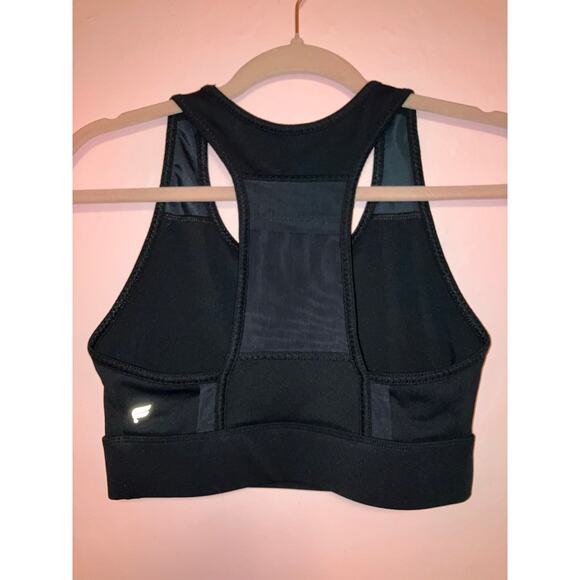 Fabletics black comfy sports bra no size compares to a small - Picture 2 of 3